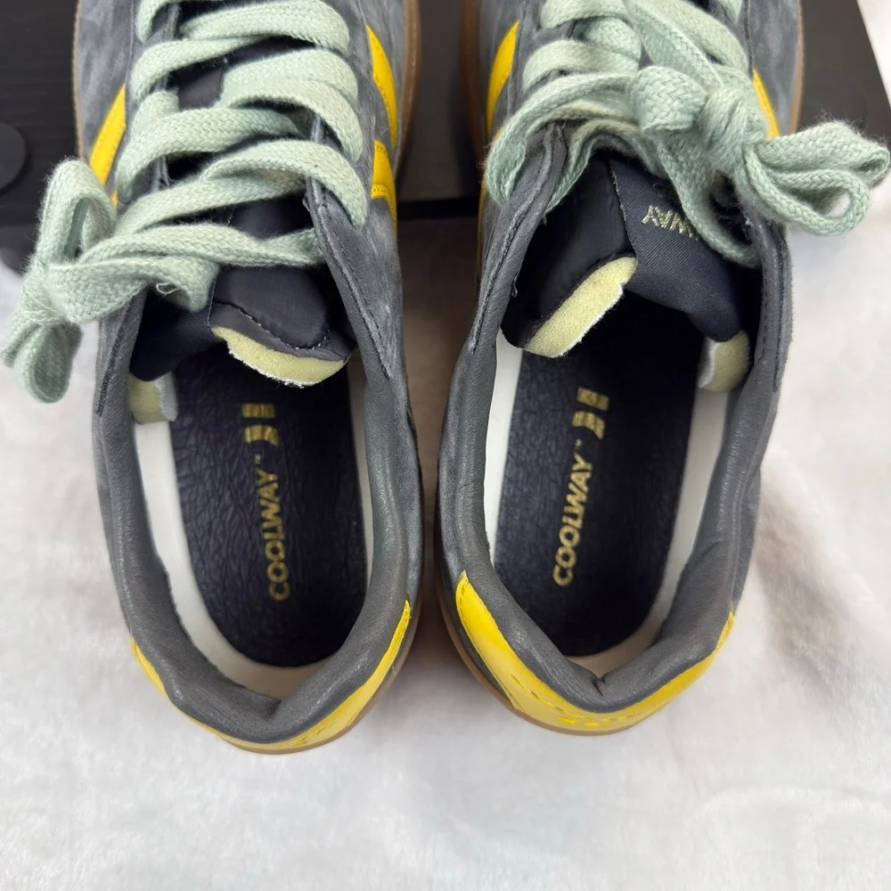 New Coolway Duck Leather Suede Shoes Sneakers Mens 10 US Gray Yellow Gum